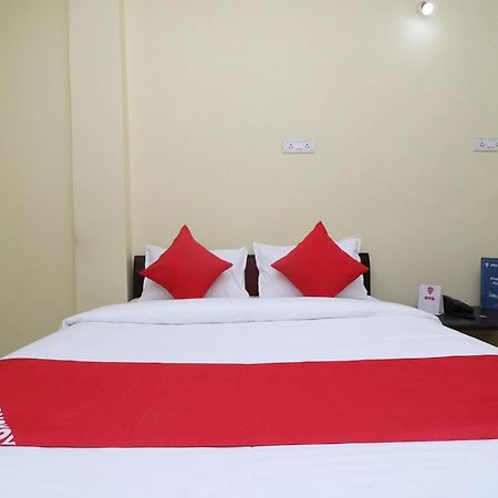 Spot On Hotel O Om Sai Plaza Bhopal Exterior foto